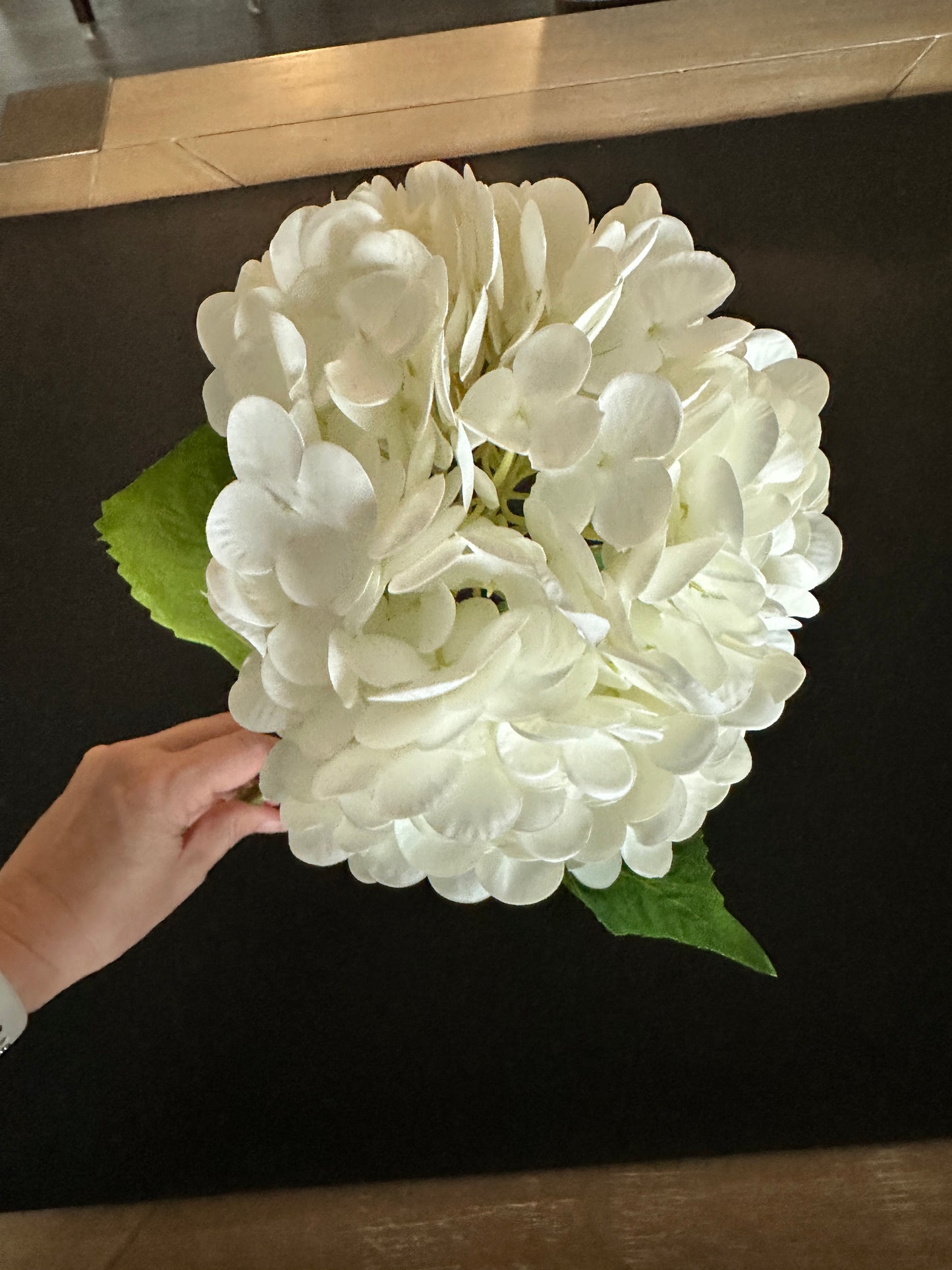 18" Green Hydrangea - Large – Luxurious, Lifelike Elegance Light Green